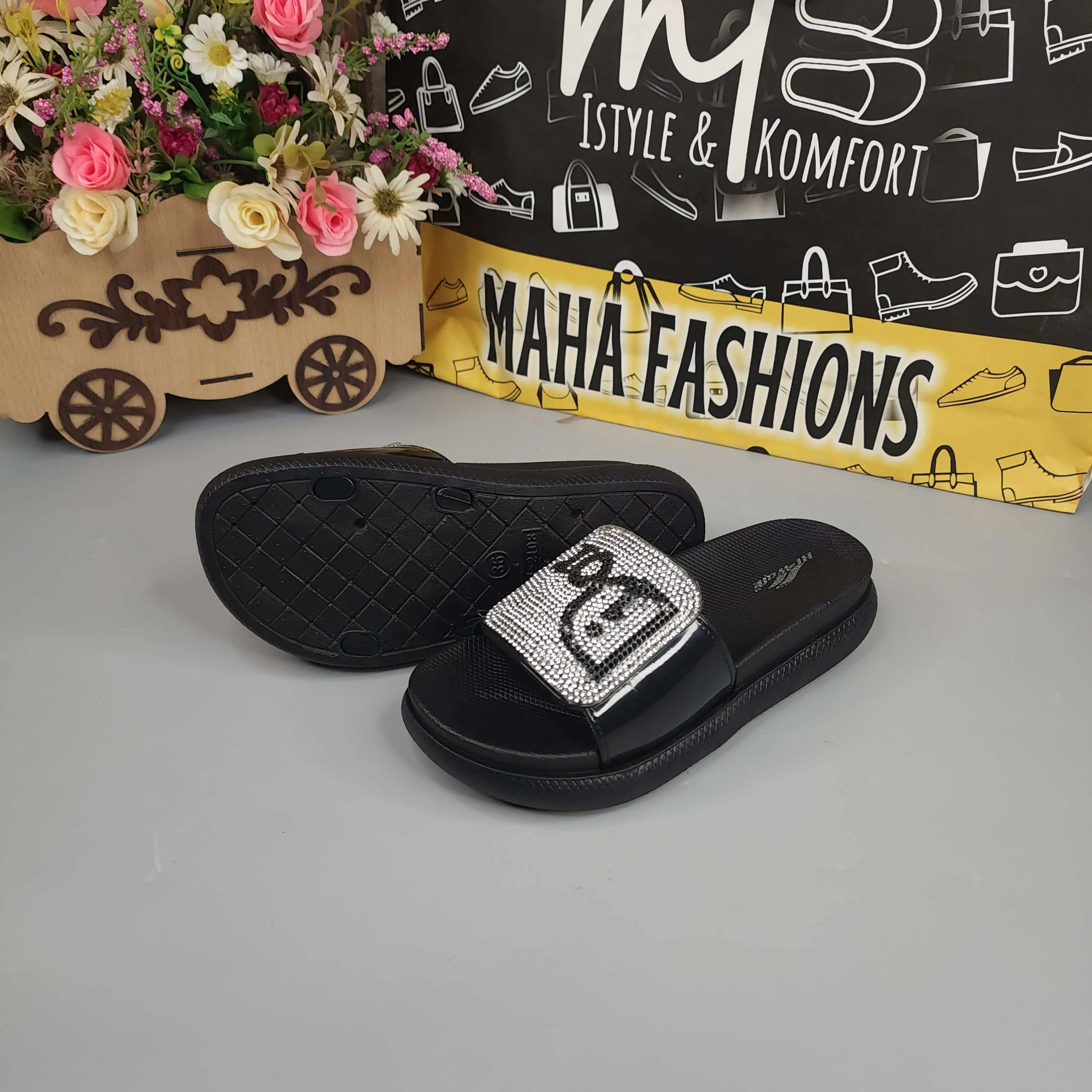 Black Studs Wegde Slides