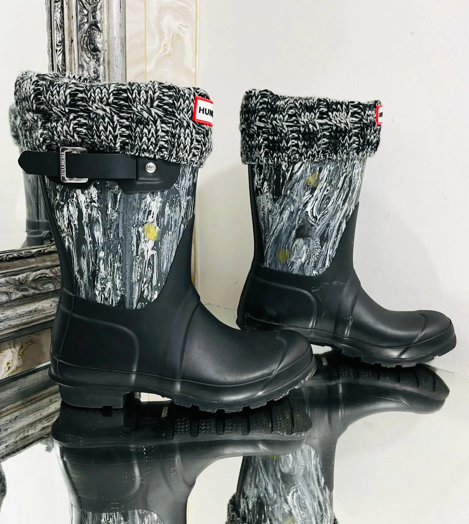 Hunter Original Short Marble Wellington Boots & Socks. Size 37