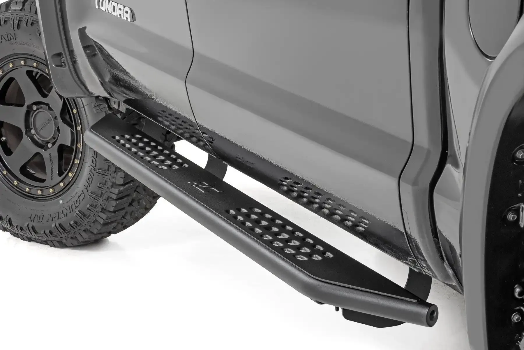 Rough Country OV2 Running Boards | 2014-2021 Toyota Tundra